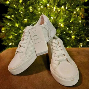 A New Day all white sneakers women's size 6